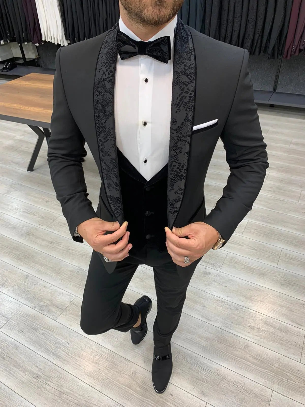 Genova Black Slim Fit Shawl Lapel Tuxedo for Men - BRABION