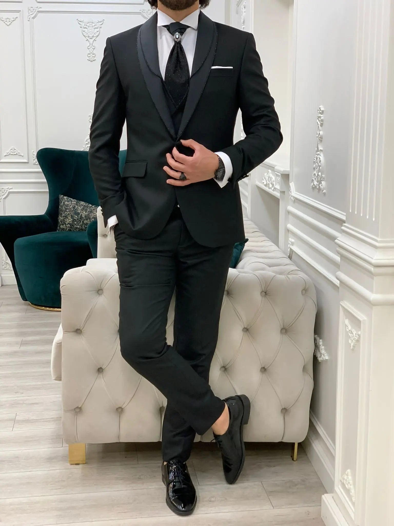 Forte Black Slim Fit Shawl Lapel Wedding Suit - BRABION