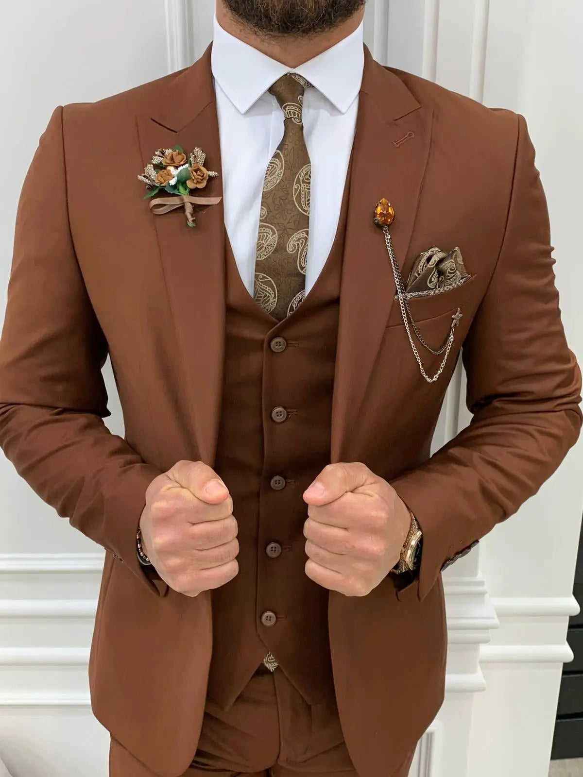 Lance Brown Slim Fit Three-Piece Suit BOJONI