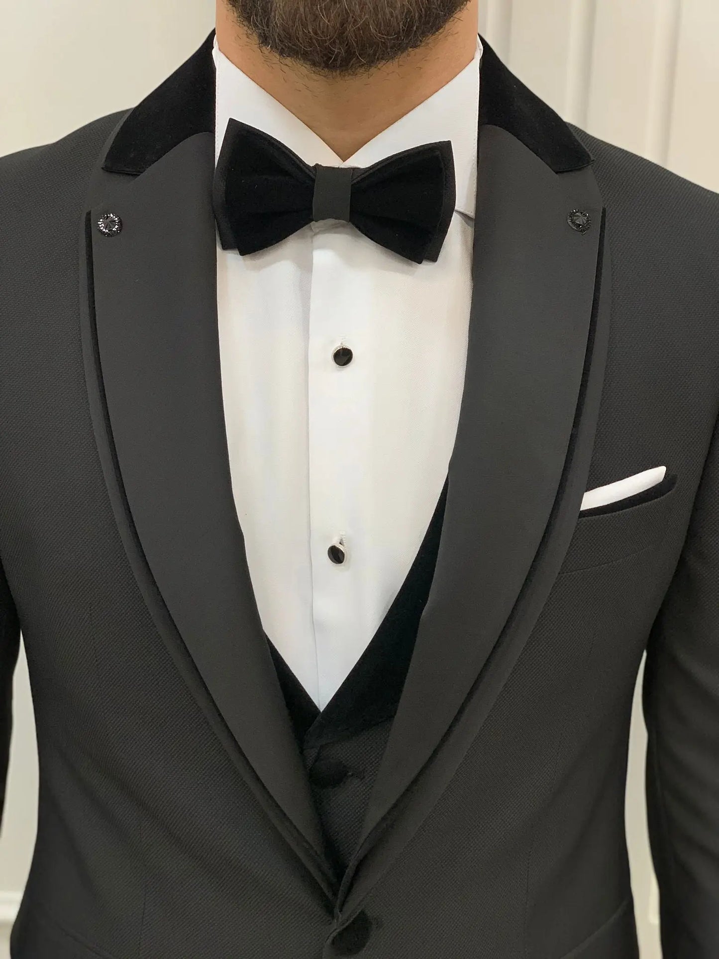 Glendale Black Slim Fit Velvet Satin Shawl Lapel Tuxedo - BRABION