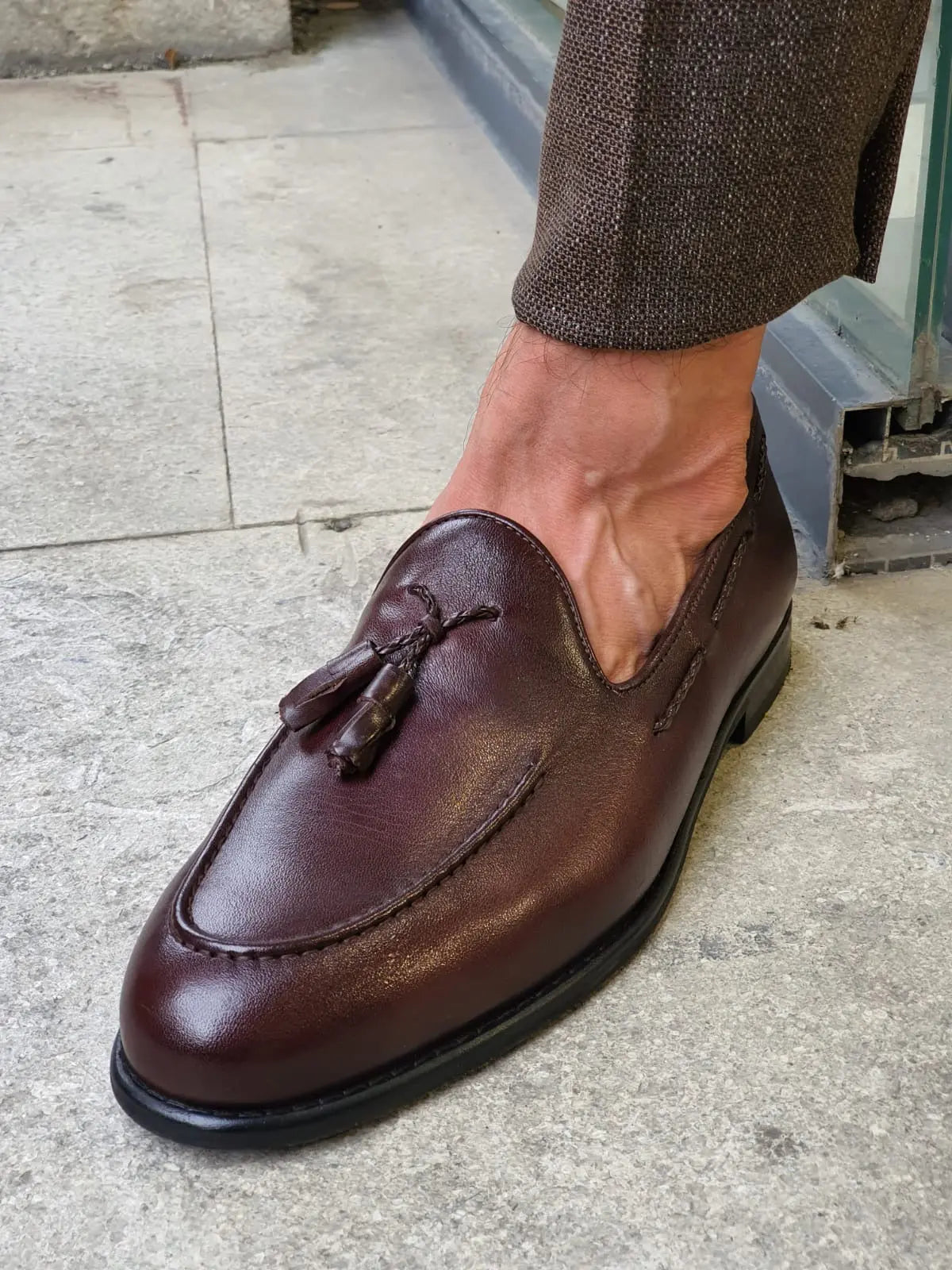 Fort Worth Brown Tassel Loafer - Elegant Leather Footwear for Men - BRABION