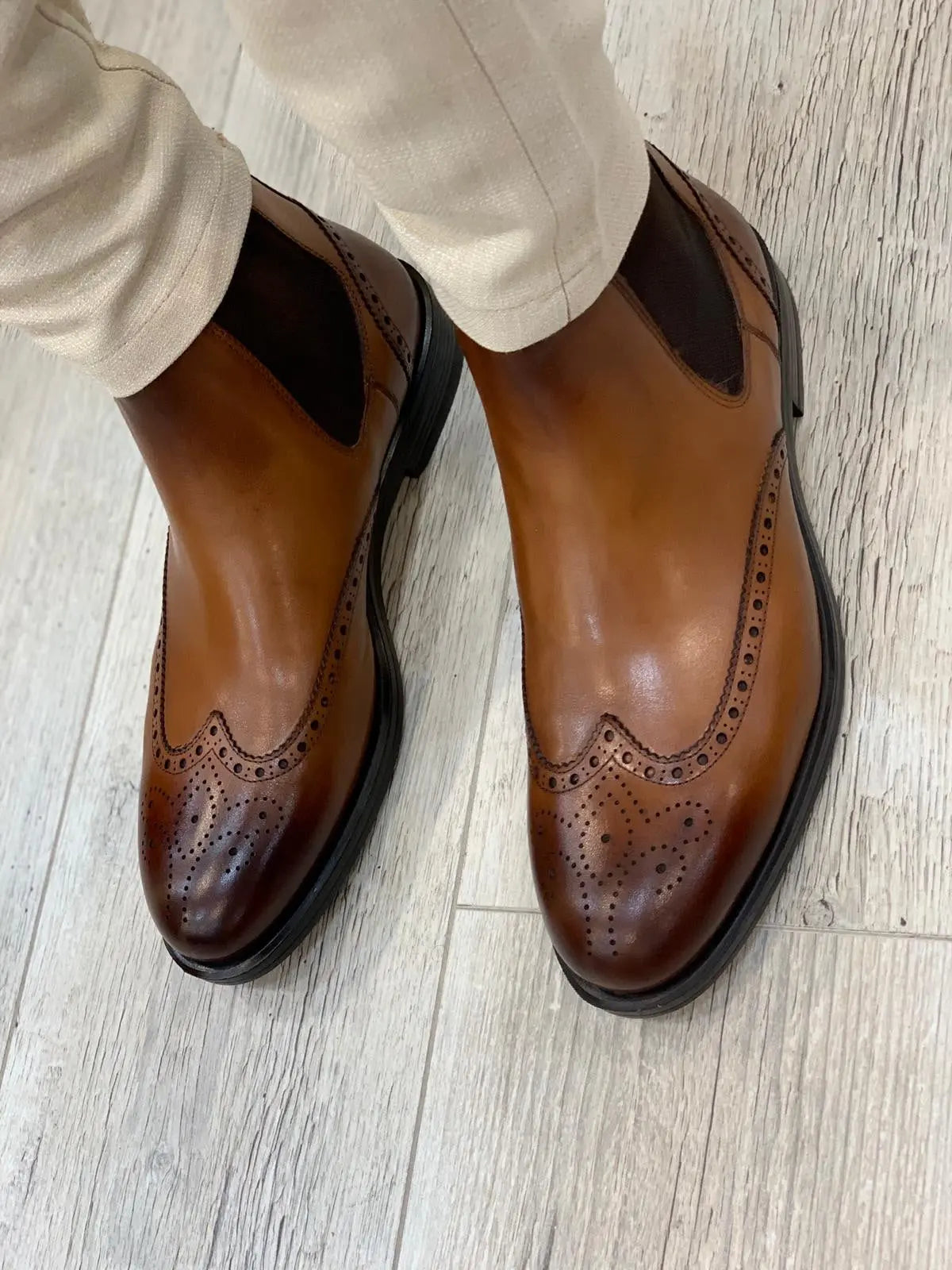 Ade Brown Chelsea Boots - Elegant Leather Footwear for Every Occasion - BRABION
