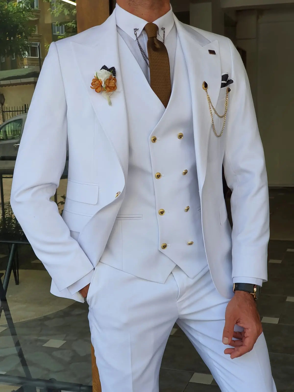 Boston White Slim Fit Peak Lapel Wool Suit for Modern Men BOJONI