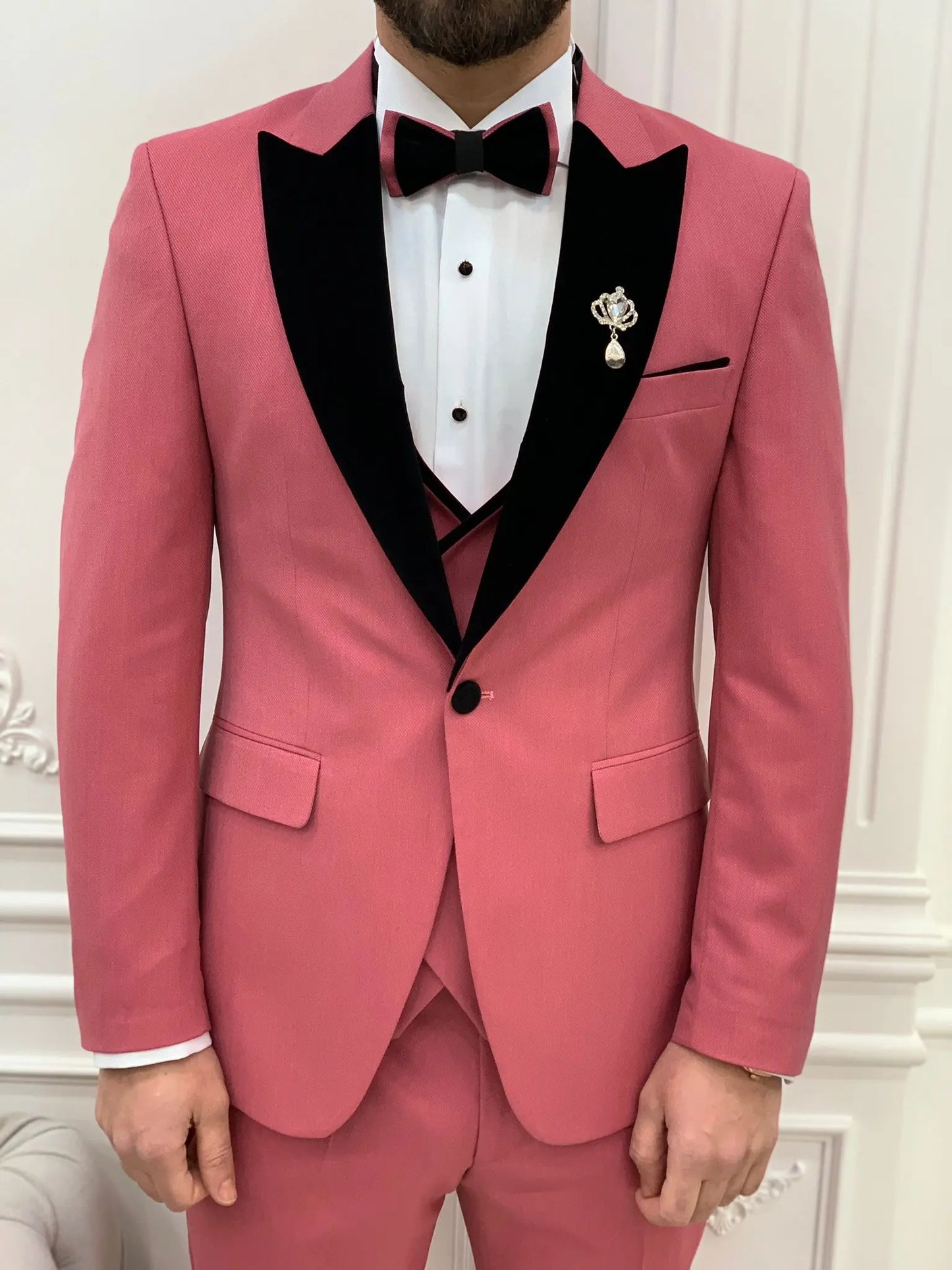 Eden Pink Slim Fit Velvet Peak Lapel Tuxedo for Men - BRABION