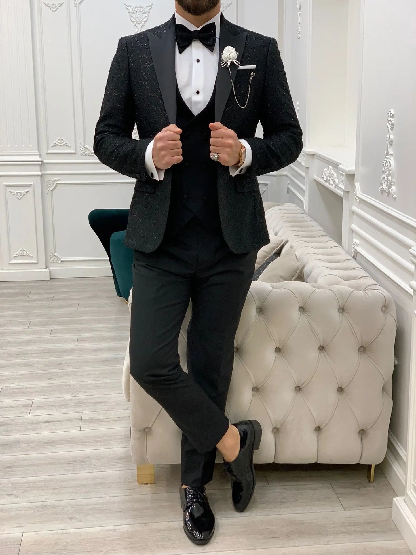 Caesar Black Slim Fit Peak Lapel Floral Patterned Tuxedo - BRABION
