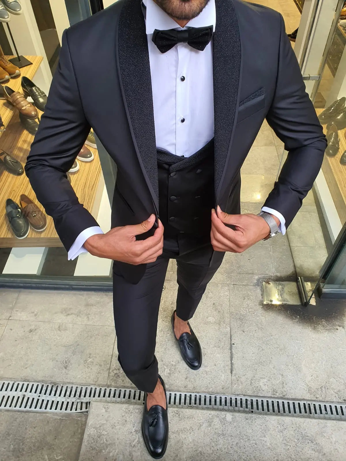 Midvale Black Slim Fit Shawl Lapel Tuxedo - BRABION