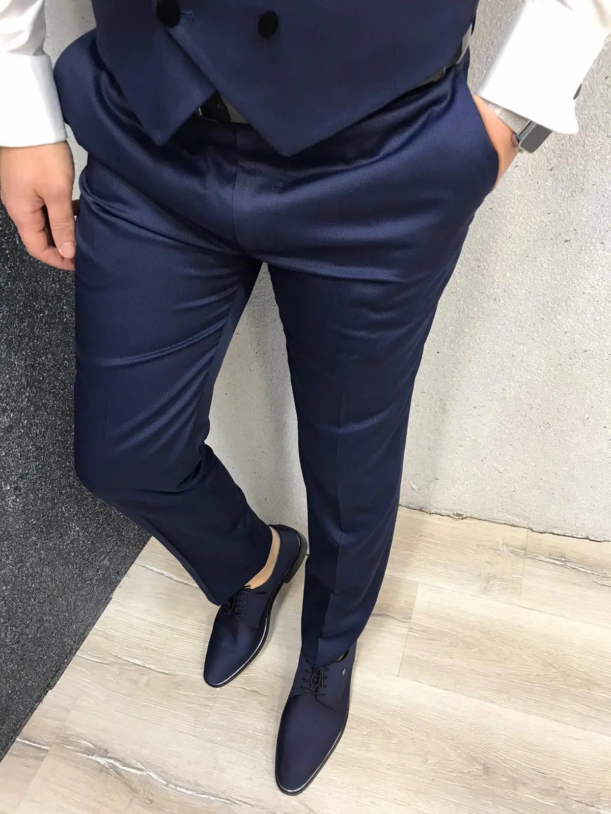 Ventura Blue Slim Fit Velvet Peak Lapel Tuxedo - BRABION