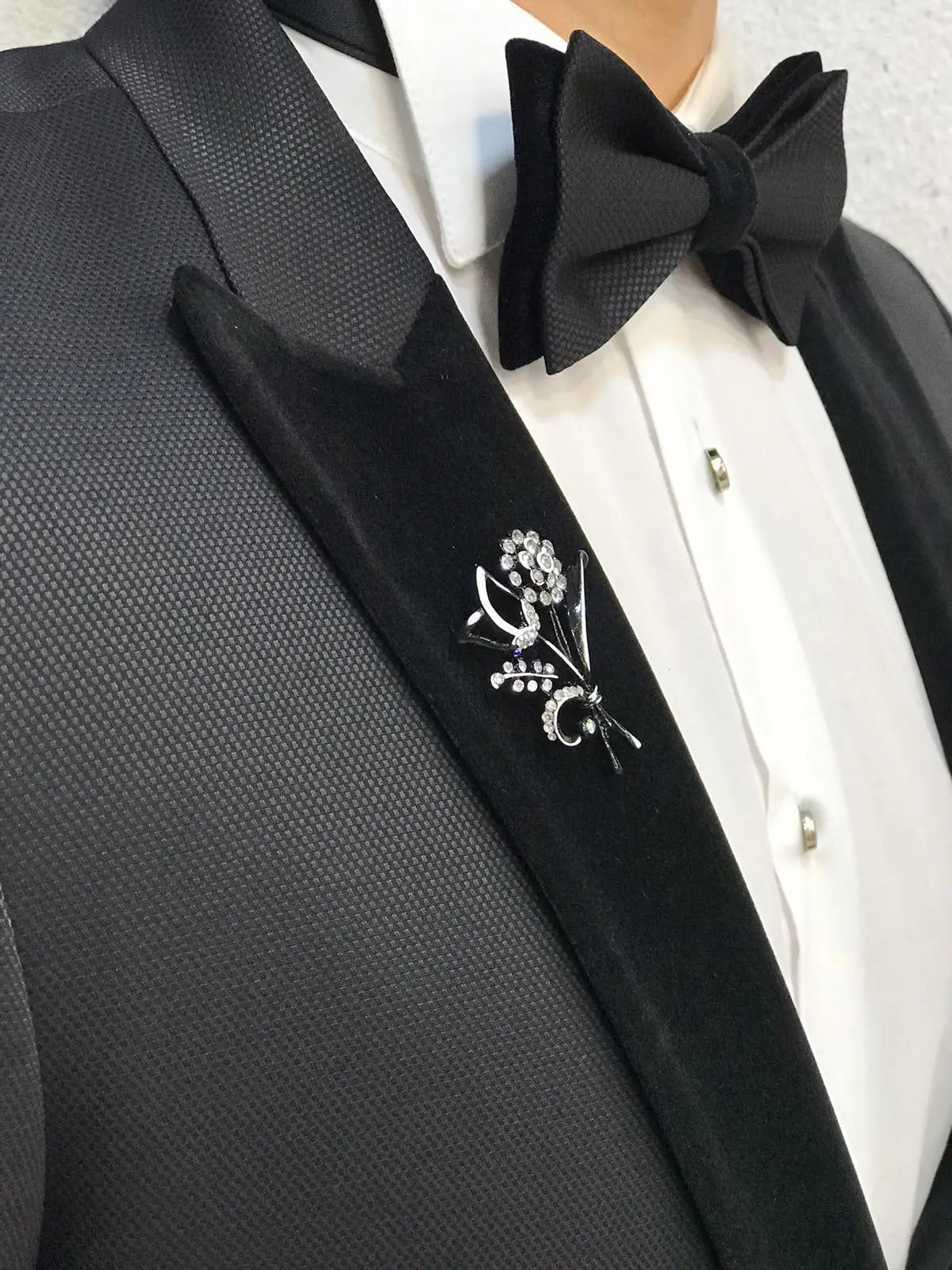 Ventura Black Slim Fit Tuxedo – Timeless Elegance for Formal Occasions - BRABION