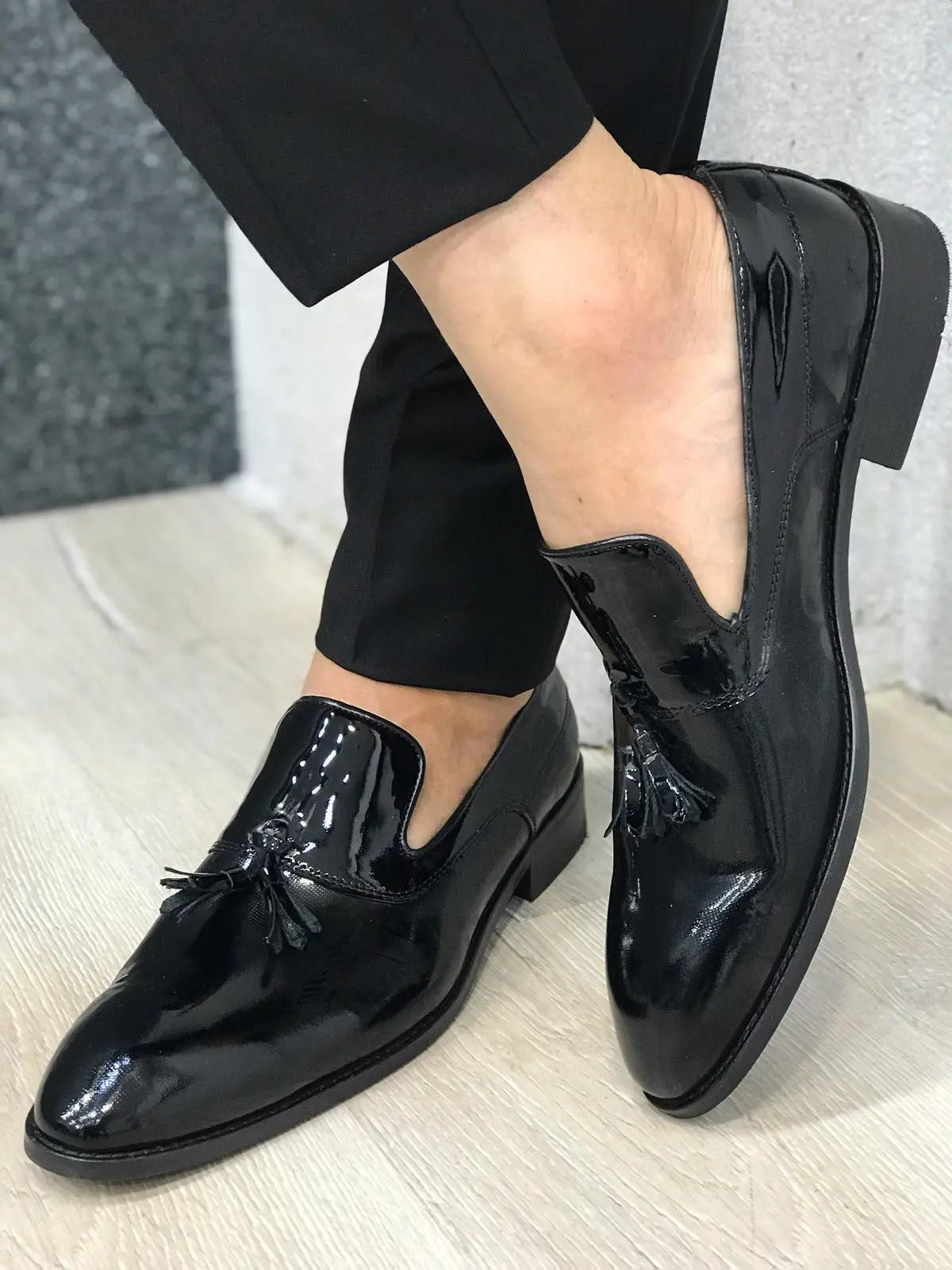 Ferrar Shine Black Loafer - Elegant Leather Footwear for Every Occasion - BRABION