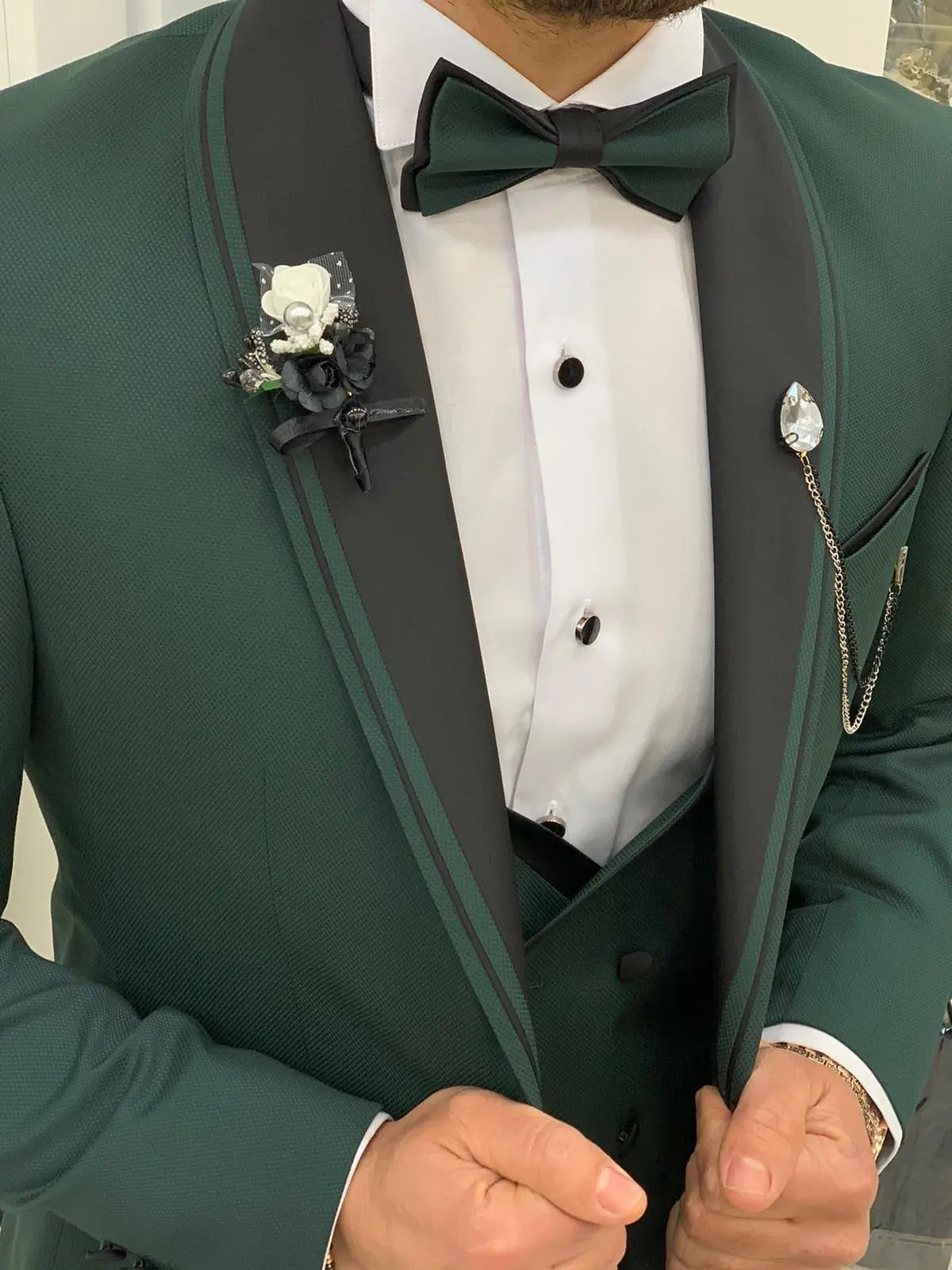 Torino Green Slim Fit Velvet Peak Lapel Tuxedo - BRABION