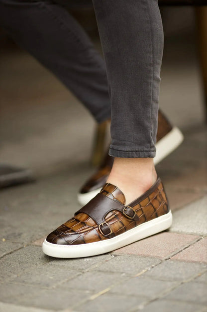 Romeo Pool Buckle Crocodile Pattern Brown Loafers - BRABION