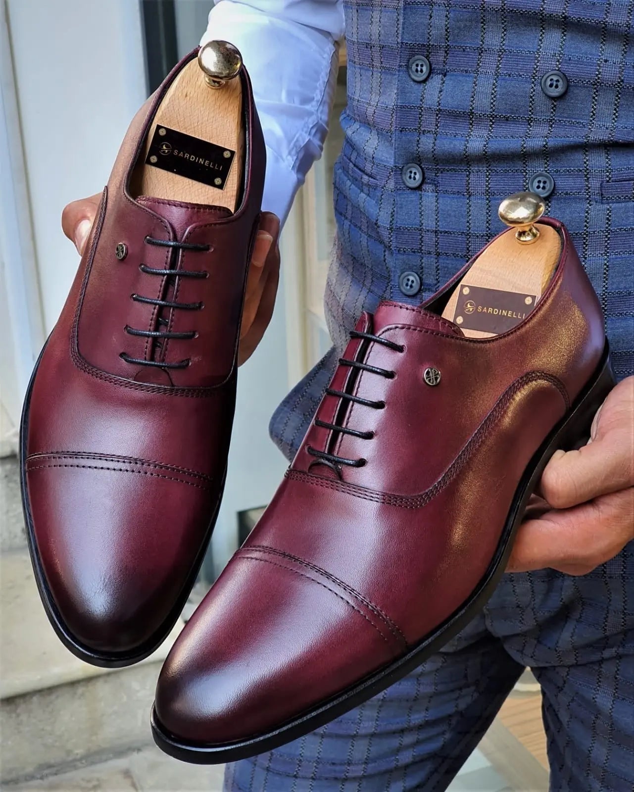 Stefano Burgundy Wholecut Oxfords: The Epitome of Sophisticated Footwear - BRABION