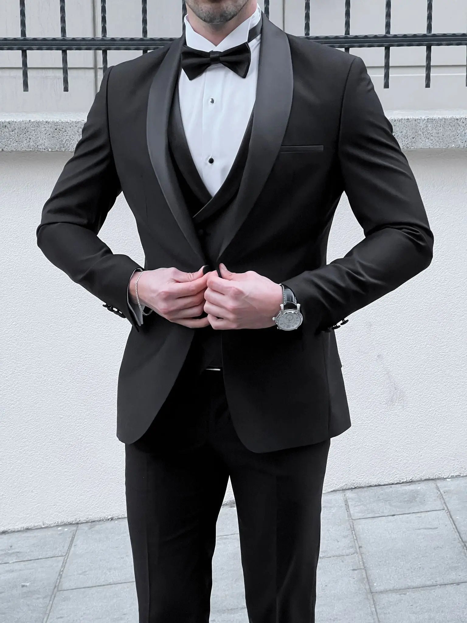 Enzo Black Shawl Lapel Slim Fit Tuxedo for Men - BRABION