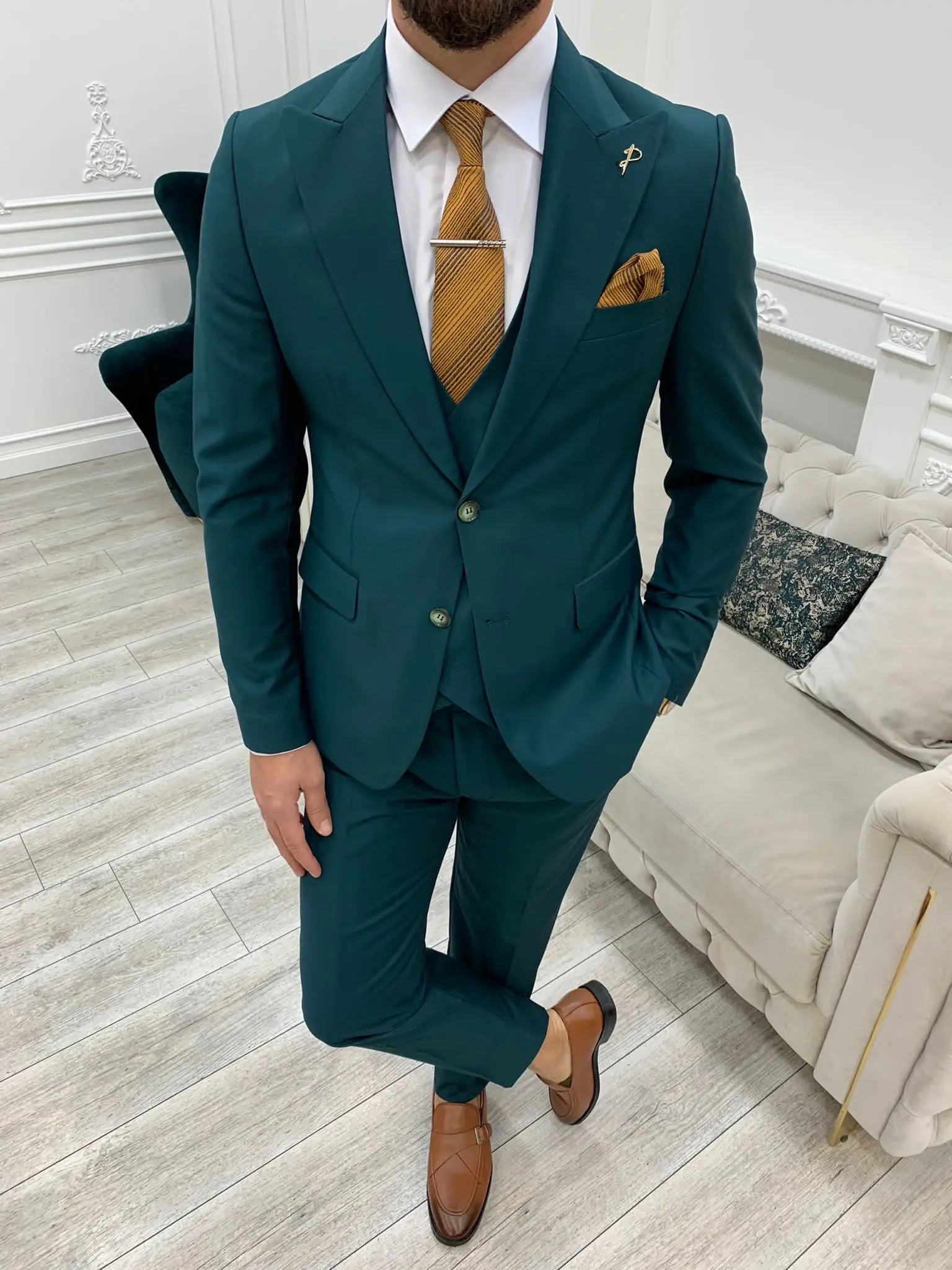 Amato Green Slim Fit Peak Lapel Suit - Versatile Three-Piece Elegance brabion
