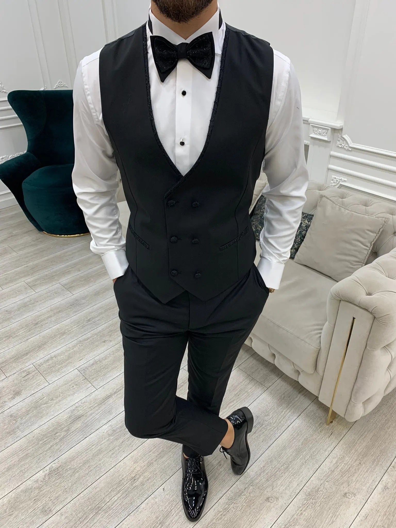 Caesar Black Slim Fit Peak Lapel Floral Patterned Tuxedo - BRABION