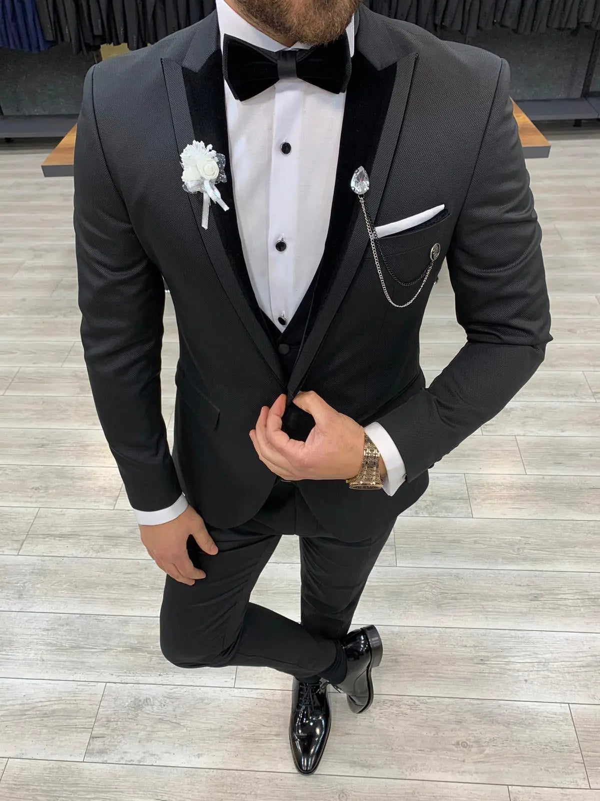 Keene Black Velvet Peak Lapel Tuxedo - The Pinnacle of Formal Elegance - BRABION
