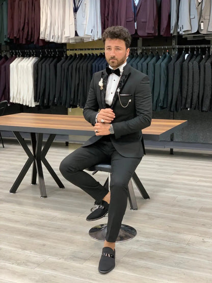 Genova Black Slim Fit Peak Lapel Tuxedo for Elegant Occasions - BRABION