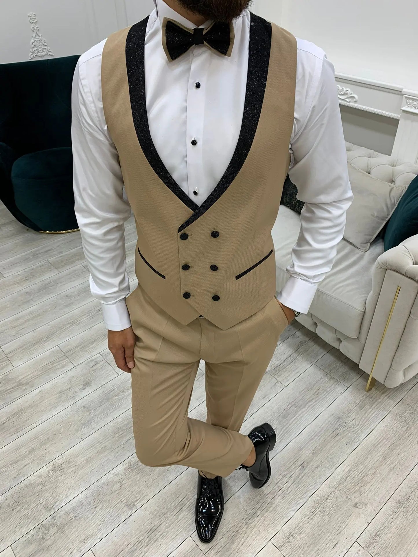 Lazio Golden Slim Fit Peak Lapel Tuxedo for Distinct Elegance - BRABION