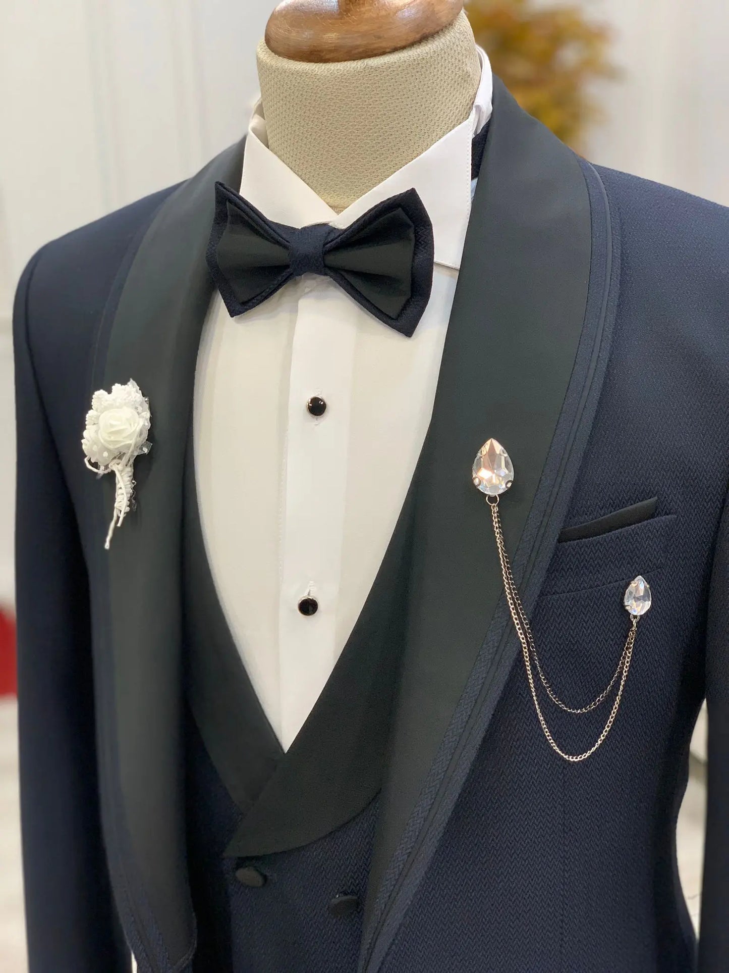 Caesar Navy Blue Slim Fit Shawl Lapel Tuxedo - BRABION