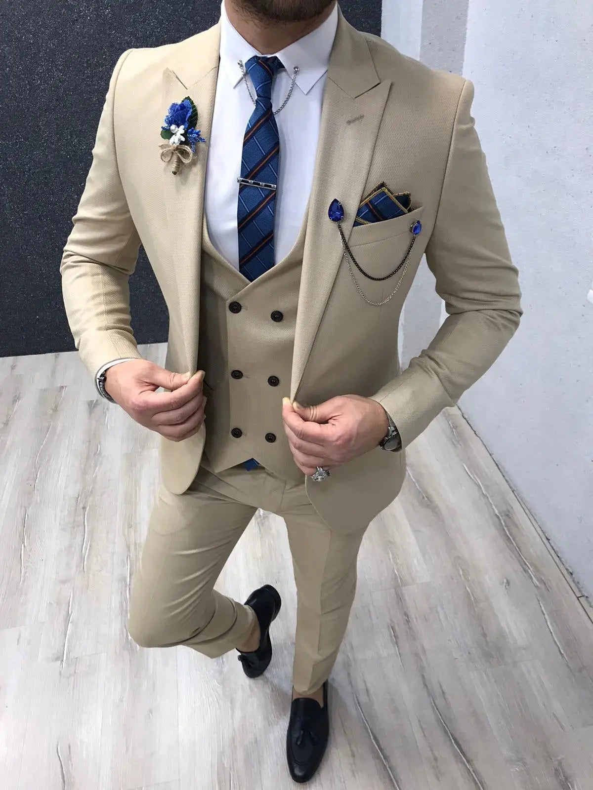 Lancaster Cream Slim Fit Suit for Modern Men brabion